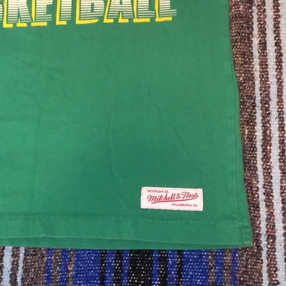 Mitchell & Ness Retro Throwback Seattle SuperSonics Tee Shirt - Picture 7 of 12